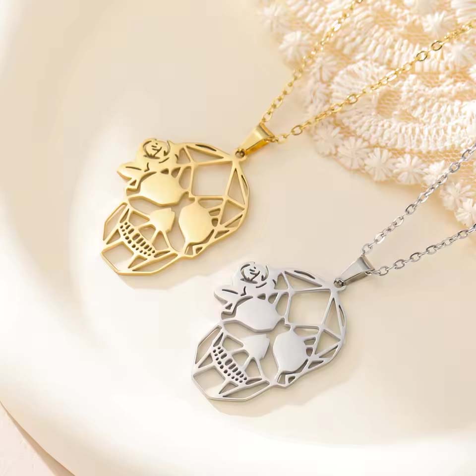 Dawapara Skull Head Necklace Skeleton Head Halloween Pendant Stainless Steel Gothic Jewelry